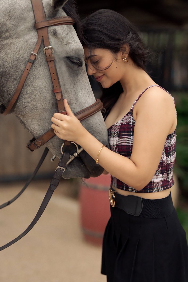 Me n My new obsession 🐴 🤍

#bandhavisridhar