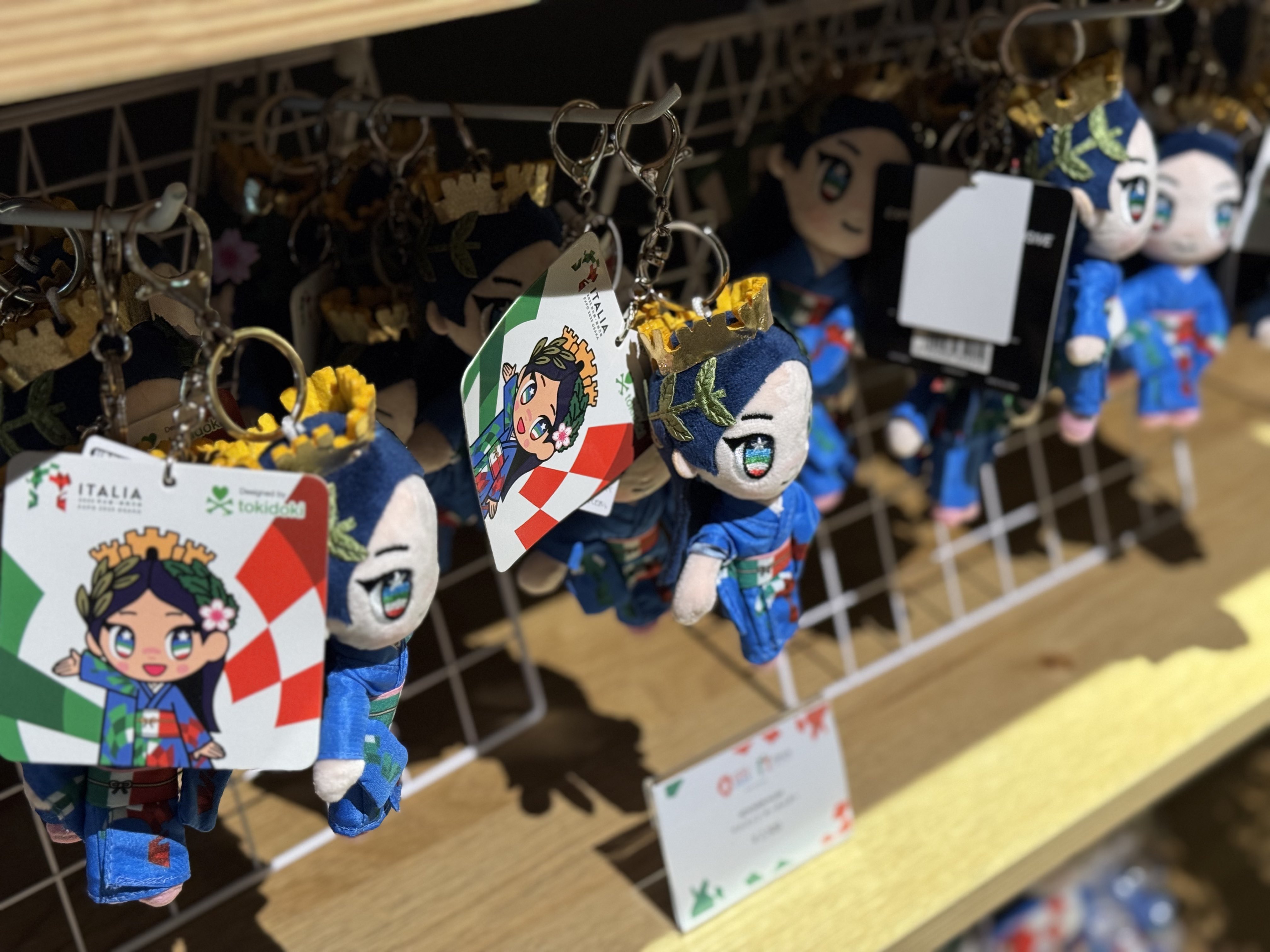 大阪・関西万博】イタリアパビリオン イタリアちゃん ぬいぐるみと
