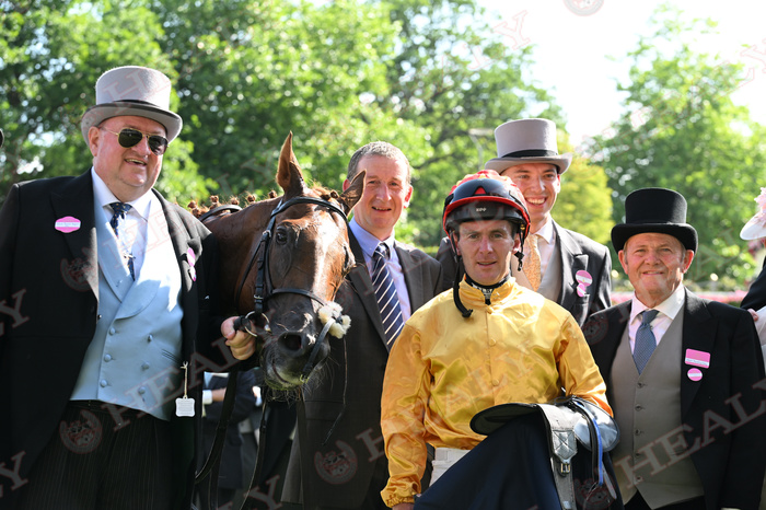 patcashhealy's tweet image. Royal Ascot 20-June-2025
Cercene (Australia) and @garyfcarroll win Coronation Stakes (Group 1) for owner Shane Stafford and trainer Joe Murphy with groom TJ Comerford.
(c)healyracing.ie