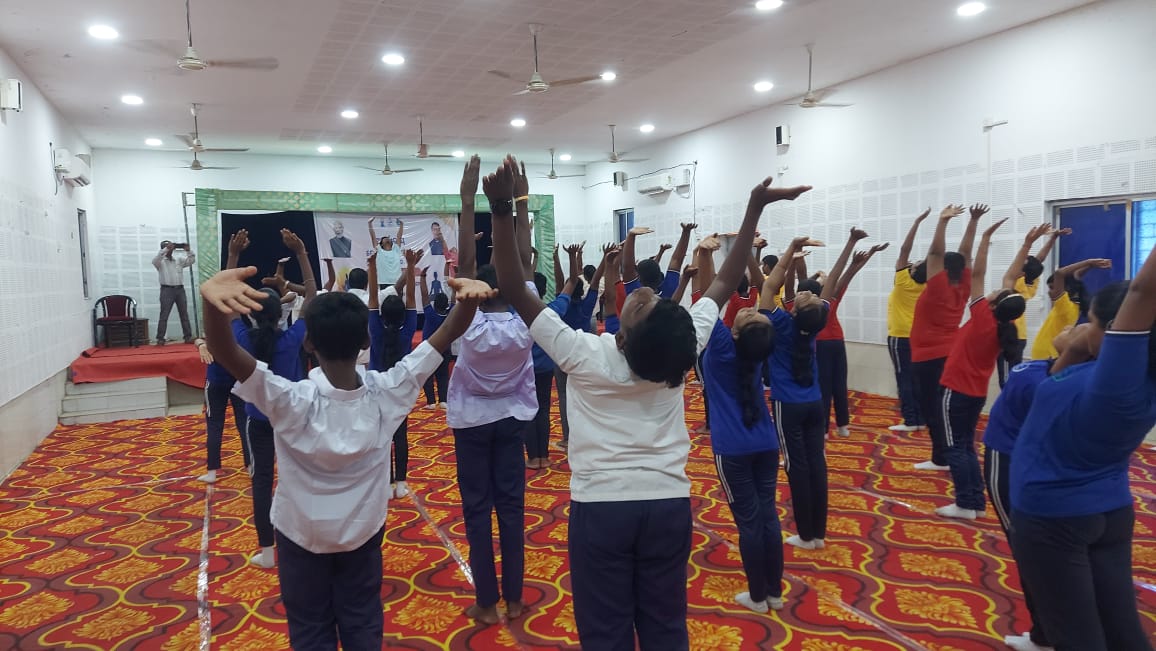 "Yoga for One Earth, One Health"
Panchayat Samiti Kujang  celebrated International Day of Yoga with full enthusiasm <a href="/PRDeptOdisha/">Panchayati Raj and Drinking Water Department</a> <a href="/CollectorJspur/">DM_Jagatsinghpur</a> #InternationalDayofYoga2025 #YogaForOneEarthOneHealth #YogaDay2025