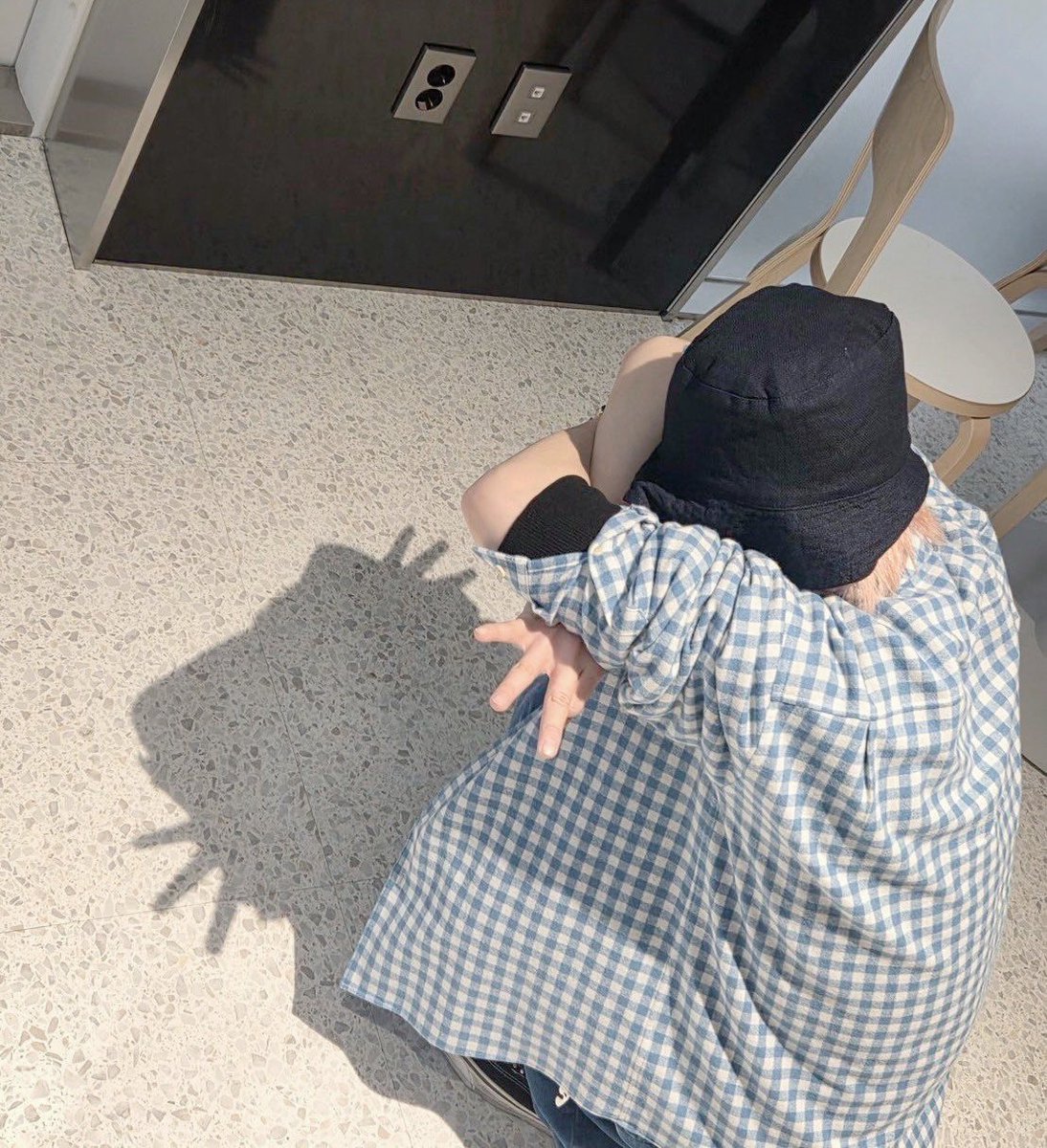 ツアーも始まるってことで なかなか浮上できず、皆とも絡めてないので もし良かったらお願いします😿🙏🏻

୨୧┈  名前
୨୧┈ お住い
୨୧┈ 推し
୨୧┈ なにかあれば