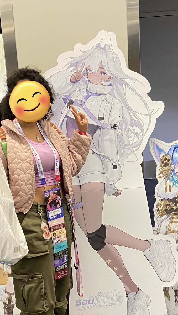 i saw <a href="/notsadlights/">sadlights 🛰️ 🛜</a> in the wild and never ran so fast in my life!!! 🛰️✨