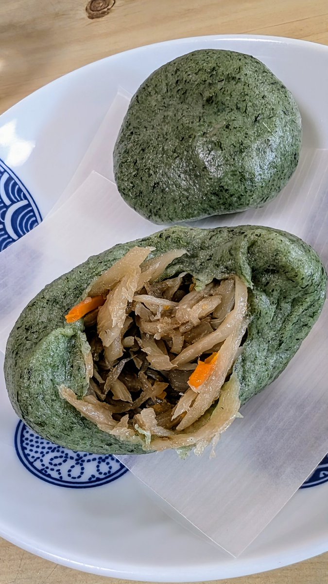 鳥半に行くも大将が暑さでしんどいので今作ってるので終わりにしますと死刑宣告

鳥半のすぐそばにある
伊勢屋＠水戸市

✔ラーメン
✔きんぴらだんご

厚めの旨いチャーシュー、海苔の風味が映えるスープ、細ちぢれ麺、昭和ラーメンの第一線を走る。いつまでも続いてもらいたいお店