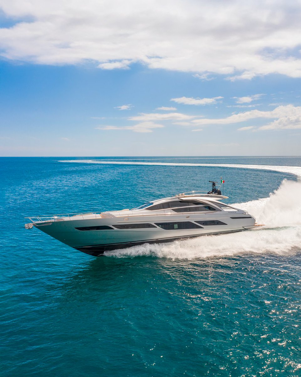 Slaloming the sea with bold control. 
The 9X owns every wave.

Pershing 9X. An extraordinary creature.

#TheDominantSpecies 

#FerrettiGroup #KeepBuildingDreams #ProudToBeItalian 🇮🇹 #MadeInItaly 
ow.ly/YqMZ50WcMeI