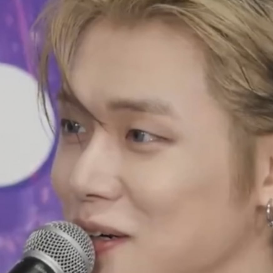 sp0913yj's tweet photo. his eyes was sparkling when he was looking at him ㅠㅠㅠㅠㅠㅠㅠㅠㅠ https://t.co/ncUxHGrhoC