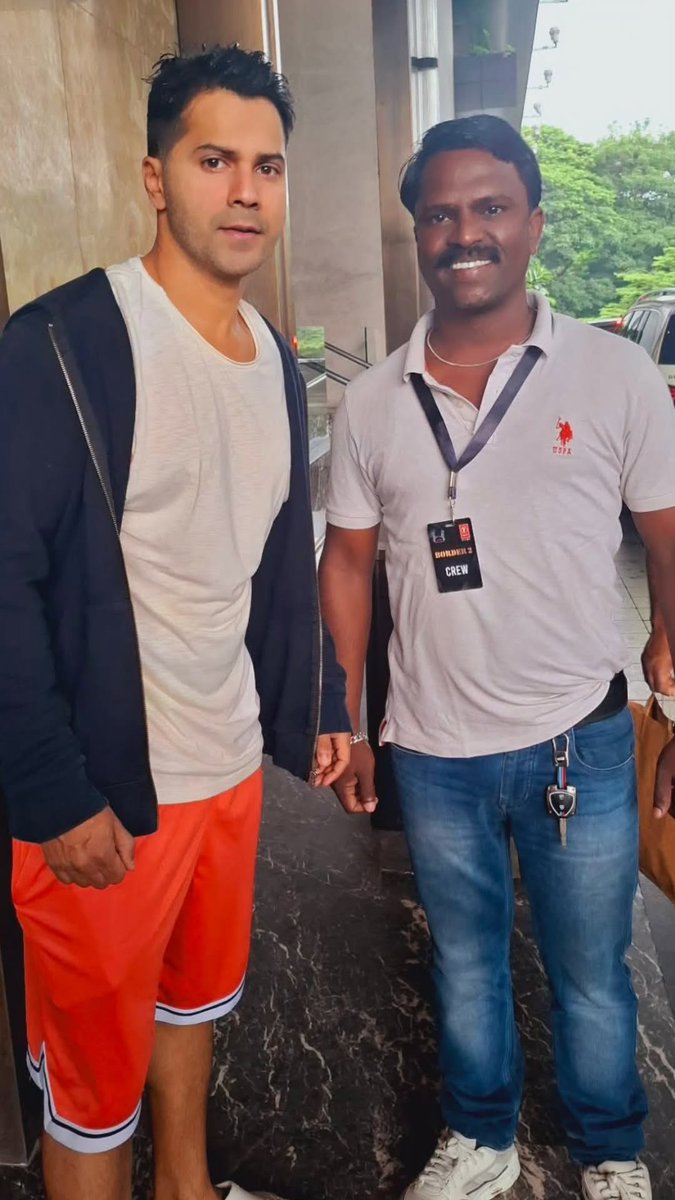 AftabDvn43815's tweet photo. My King🥵💦on the set of
#B2🪖🇮🇳 #Border2🪖🇮🇳
(@Varun_dvn )(#VarunDhawan)
Pic credit by @Vd_recall
.
.
.
#Twitterpics #Twitterreels https://t.co/Lrj9vcGBNj