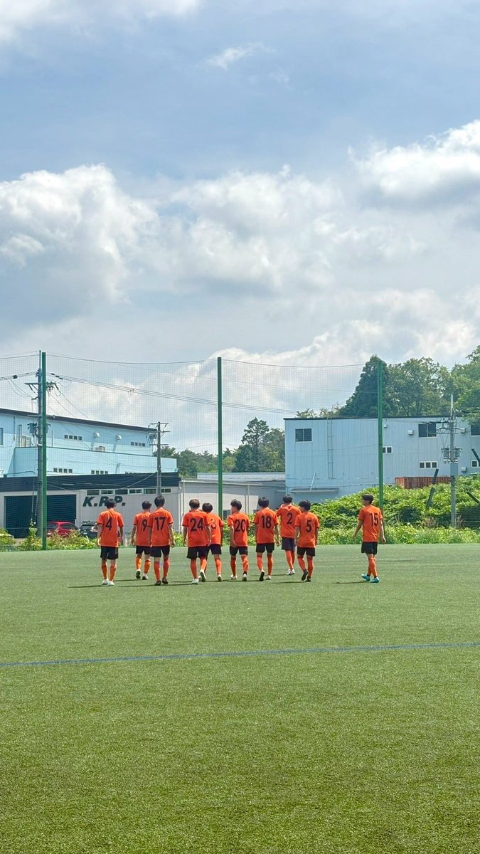 tottorimedsc's tweet photo. 中四国大会　2週目1日目

準決勝　vs和歌山県立医科大学

TOTAL0-1
前半0-0
後半0-1

最後まで粘り強く戦いましたが、最後の最後に一点決められてしまい、負けてしまいました。明日は3位決定戦となりますが、諦めずに3位を狙っていきたいと思います！ https://t.co/xW45TJL7wF
