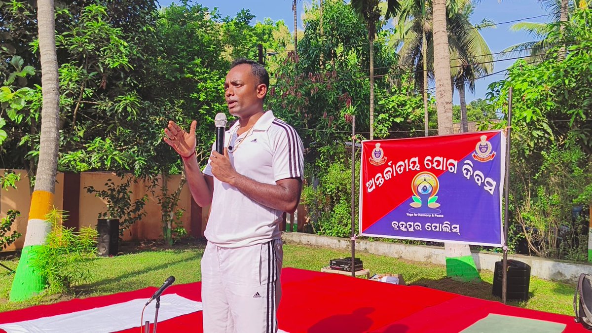 International Yoga day was observed in the District Police Office , Berhampur on 21 June 2025 from 7 AM till 8 AM. SP Berhampur, senior officers and staff all total 150 persons participated in this Yoga Program.