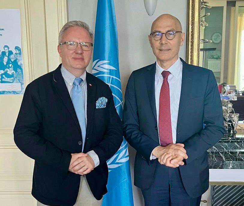 Poland in the UN (@plinun) on Twitter photo In Geneva, Amb. <a href="/KSzczerski/">Krzysztof Szczerski</a> met with the UN High Commissioner for Human Rights <a href="/volker_turk/">Volker Türk</a>.
Among the issues discussed were the UN80 Initiative and the need to preserve the integrity of the 3 interconnected 🇺🇳 pillars: peace and security, sust. development and human rights. In Geneva, Amb. <a href="/KSzczerski/">Krzysztof Szczerski</a> met with the UN High Commissioner for Human Rights <a href="/volker_turk/">Volker Türk</a>.
Among the issues discussed were the UN80 Initiative and the need to preserve the integrity of the 3 interconnected 🇺🇳 pillars: peace and security, sust. development and human rights.