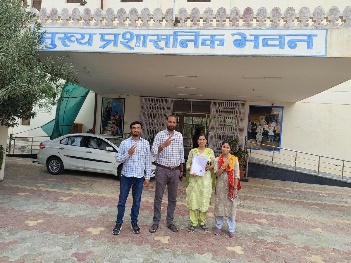 #Mggs 
आज निदेशक महोदय श्री आशीष मोदी जी से सकारात्मक वार्ता हुई जिसमें निदेशक महोदय द्वारा सोमवार तक जिला आवंटन करने का आश्वाशन दिया गया । उसके बाद दो दिवस स्कूल आवंटन और काउंसलिंग प्रक्रिया पूर्ण कर 30 जून तक पदस्थापन करने का आश्वाशन दिया ।
अनिश्चितकालीन धरना पदस्थापन तक जारी