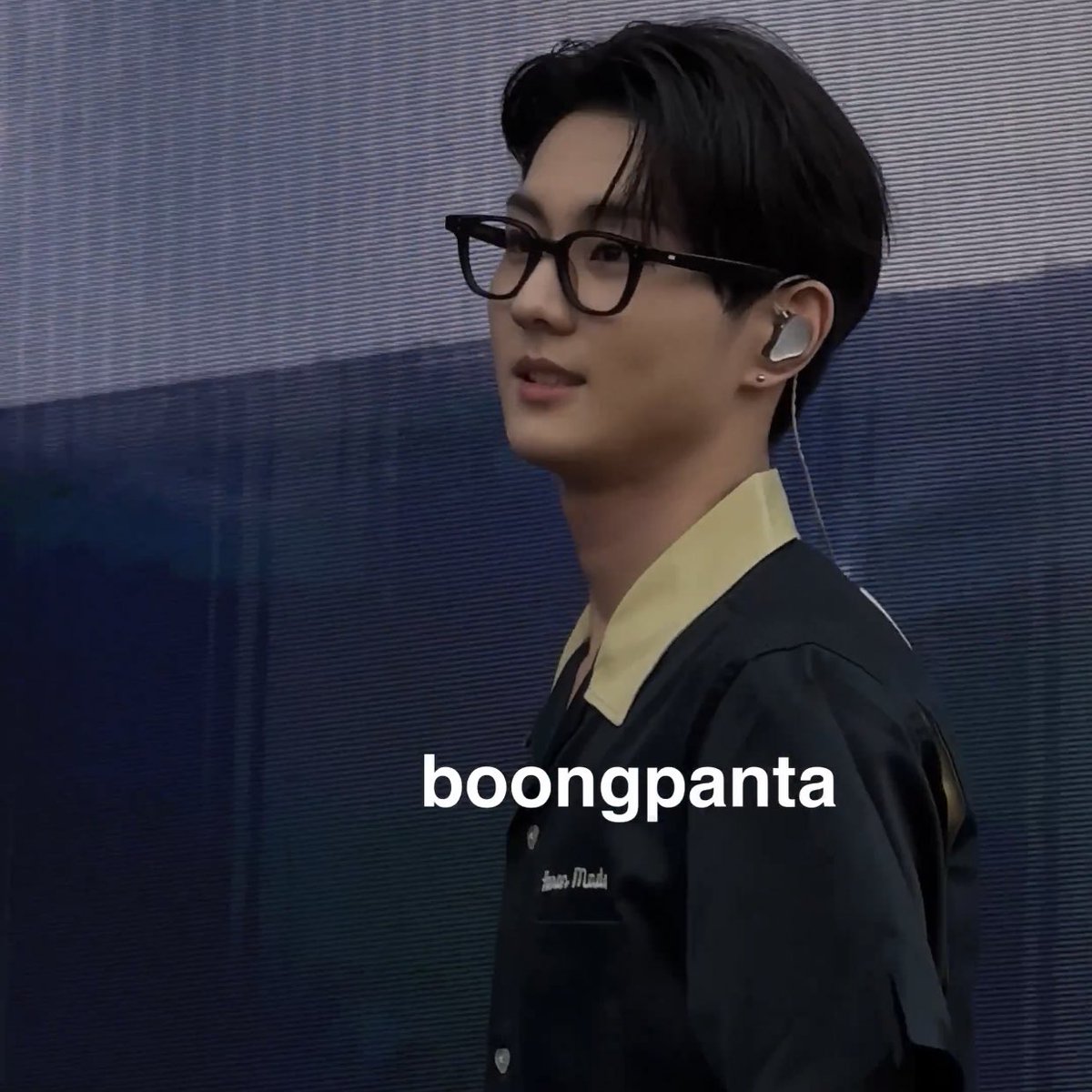 PIC0209's tweet image. WTF HE'S SO HANDSOME