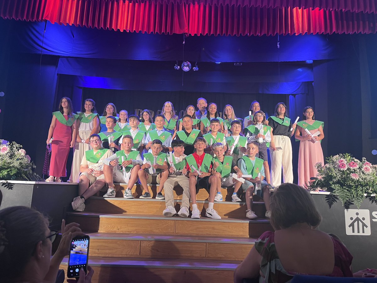 🟢E. PRIMARIA | Ayer tuvo lugar la graduación de la promoción 2019/2025 de sexto de Educación Primaria. Fue un evento muy emotivo, donde se dejó ver el buen trabajo hecho durante estos 6 cursos en la etapa.