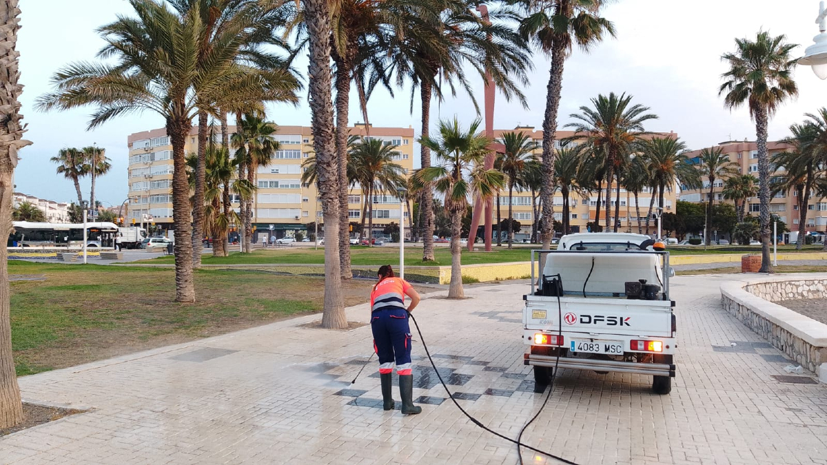 ✅ Seguimos trabajando por una Málaga más limpia y cuidada.

👉🏼 Entre las actuaciones realizadas, se ha llevado a cabo la limpieza con minihidro en el Paseo de Huelin. 

Desde Limpieza Málaga, seguimos trabajando cada día para que nuestra ciudad luzca siempre en su mejor versión.