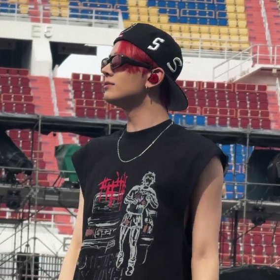 PR0DHEE's tweet image. LEE HEESEUNG !!!!