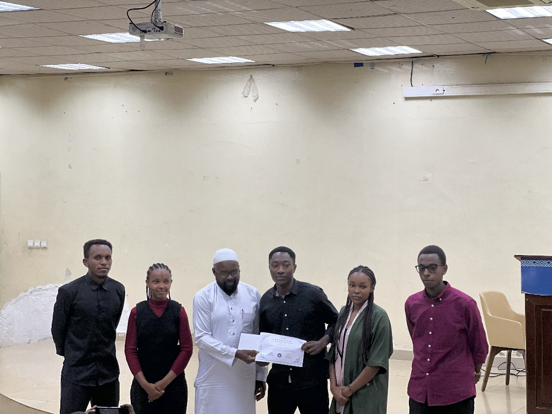 YWP University of Rwanda (@urywp) on Twitter photo A powerful close to our Hands-On Leadership program! 🙌
🎉 Celebrated our top 3 winners, welcomed our new committee, and honoured the outgoing team.
Special thanks to guests from <a href="/BridgeofHope6/">Bridge of Hope</a>, <a href="/ywprwanda/">Rwanda Young Water Professional</a>, <a href="/urcst/">UR-CST</a> & IrambonaClaude as investor. A powerful close to our Hands-On Leadership program! 🙌
🎉 Celebrated our top 3 winners, welcomed our new committee, and honoured the outgoing team.
Special thanks to guests from <a href="/BridgeofHope6/">Bridge of Hope</a>, <a href="/ywprwanda/">Rwanda Young Water Professional</a>, <a href="/urcst/">UR-CST</a> & IrambonaClaude as investor.