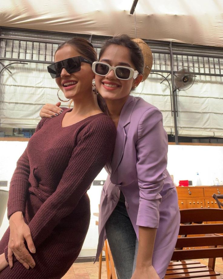 a26569's tweet photo. Super excited for #LaughterChefsS2 🤩🤩
Finally jannat ko dekhne milega 😍 rubinat reunion bhi hogi 💖
#jannatzubair #rubinadilaik #rubinat #LaughterChefs #jannat #JannatZubairRahmani https://t.co/OoTUp9cjzo