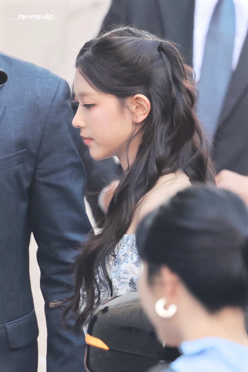 240529  DIOR

#해린 #Haerin #ヘリン