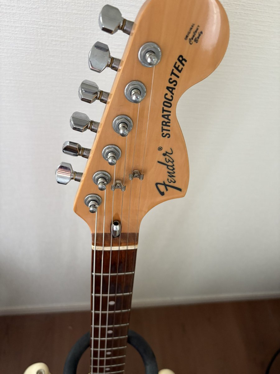 エリクサーに張り替えてきましたよと🎸✨