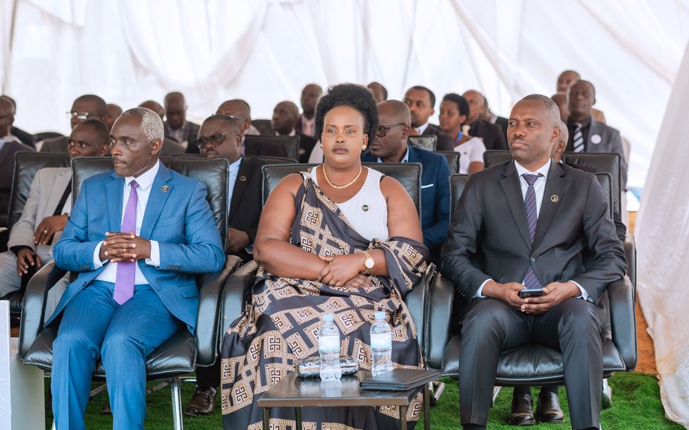 Ibuka_Rwanda's tweet photo. Uyu munsi kuri ADEPR — Paruwasi ya Tyazo mu Murenge wa Kanjogo wo muri @Nyamasheke hagiye kubera igikorwa cyo #Kwibuka31 Jenoside Yakorewe Abatutsi mu 1994, wateguwe n’Itorero @adeprrwanda ku rwego rw’Igihugu. 

Iyi gahunda yateguwe mu rwego rwo gusoza ibikorwa byo Kwibuka Jenoside yakorewe Abatutsi
bimaze minsi bikorwa n’Itorero @adeprrwanda , hagamijwe gufasha abanyetorero kwibuka, kwigira ku mateka no kubaka ejo hazaza hazira amacakubiri n'ingengabitekerezo ya Jenoside. 

#Kwibuka31