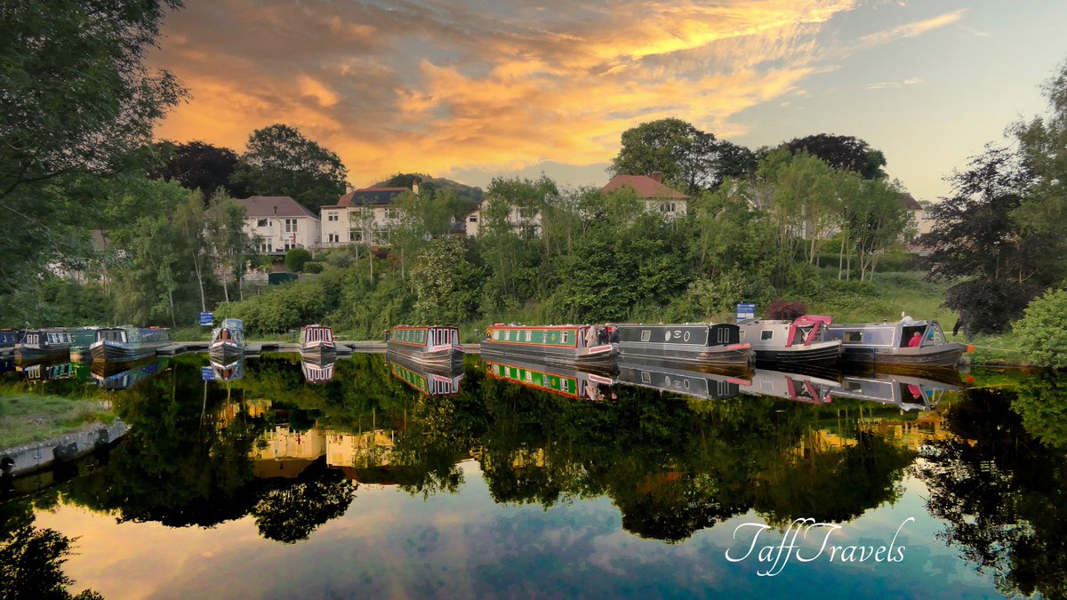 Antony Humphreys (@tafftravels) on Twitter photo Late Evening at a peaceful Llangollen Marina <a href="/LlangollenTIC/">Llangollen TIC</a> <a href="/northwalesmag/">North Wales Magazine</a> <a href="/visitwales/">Visit Wales 🏴</a> <a href="/VisitNorthWales/">Visit North Wales</a> <a href="/GoNorthWales/">Go North Wales 🏴</a> <a href="/ItsYourWales/">It's Your Wales</a> #Llangollen #NorthWales #LlangollenCanal #WelshPassion Late Evening at a peaceful Llangollen Marina <a href="/LlangollenTIC/">Llangollen TIC</a> <a href="/northwalesmag/">North Wales Magazine</a> <a href="/visitwales/">Visit Wales 🏴</a> <a href="/VisitNorthWales/">Visit North Wales</a> <a href="/GoNorthWales/">Go North Wales 🏴</a> <a href="/ItsYourWales/">It's Your Wales</a> #Llangollen #NorthWales #LlangollenCanal #WelshPassion