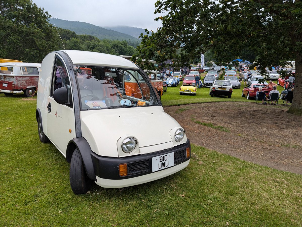Snail van is back at Kilbroney Classic Car show today - come say hi if you're here! #WeirdCarTwitter