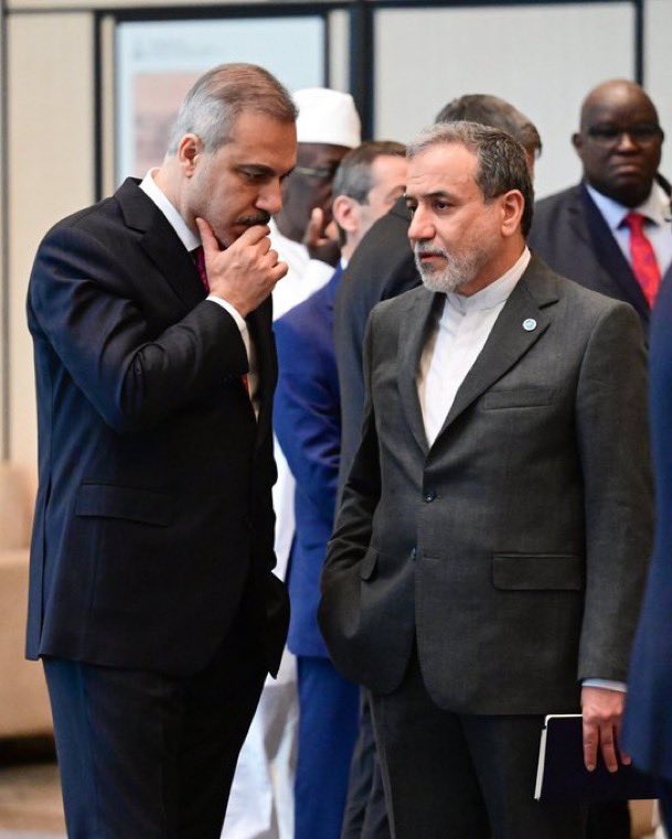 🚨#SONDAKİKA

Hakan Fidan ve İran Dışişleri Bakanı Abbas Arakçi bir araya geldi.