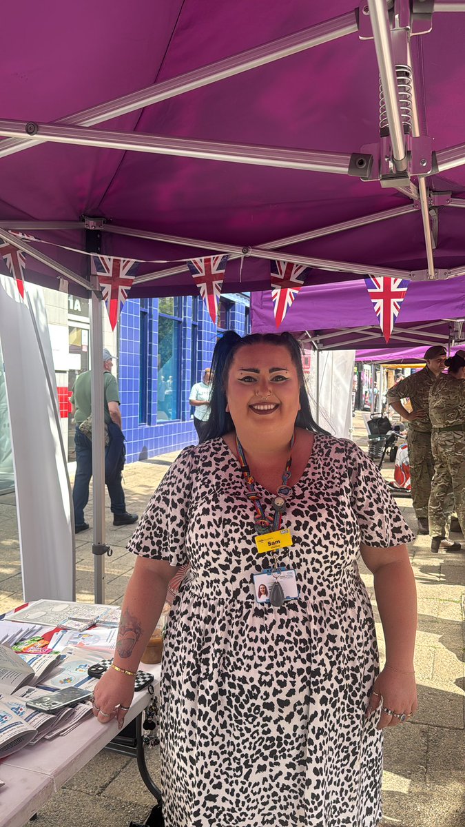ChezzaGow's tweet photo. @rdash_nhs @RDaSH_GPLiaison @FTMembership @TTherapy_RDaSH - here in #Rotherham for Armed Forces Day https://t.co/BMua4UUuvf