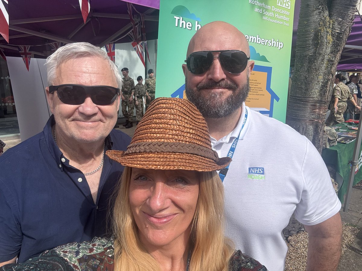 ChezzaGow's tweet photo. @rdash_nhs @RDaSH_GPLiaison @FTMembership @TTherapy_RDaSH - here in #Rotherham for Armed Forces Day https://t.co/BMua4UUuvf
