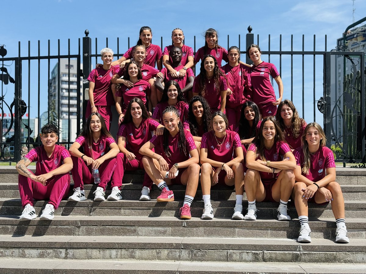 Más que listas para esta tarde.

📺 19:00 | UEFA.tv

#NuestraBase | #U19WEURO