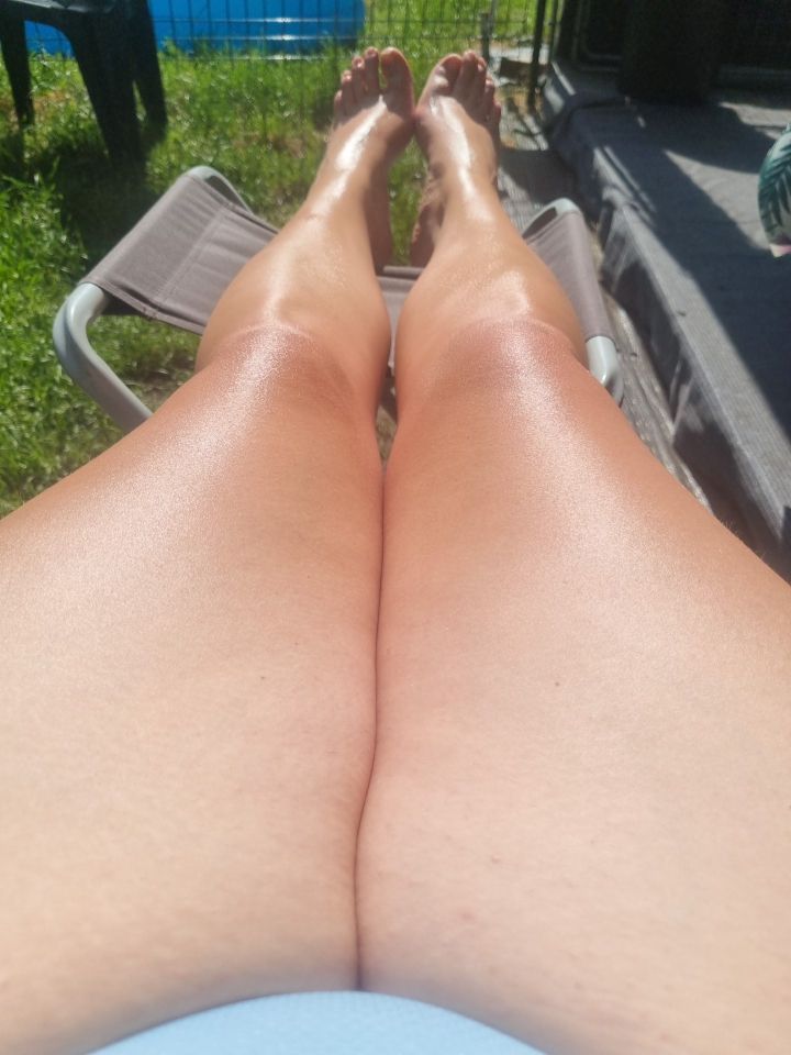 ChastityQ5873's tweet photo. Welk slaafje komt zn taak volbrengen?!
Smeren en heel snel nu!
Of wil je dat de Queen levend verbrand?!
https://t.co/oNrC9pdUW2

#slaafje #keyholdster #chastity #meesteres #paypig #femdom #sunishot #burnbabyburn https://t.co/mXkPwUv1yy