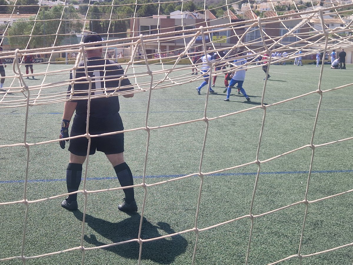 The opening games at 15th Javea Veterans today, Fall Alemania 3 Lowestoft Casuals 0, Ivry sur Seine 1 Denia Vets 1.