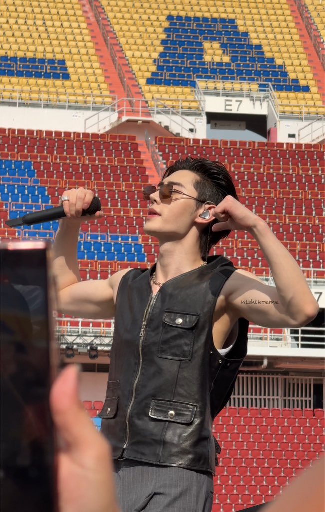 sarap mo pre 😔

#WALKTHELINE_IN_BANGKOK