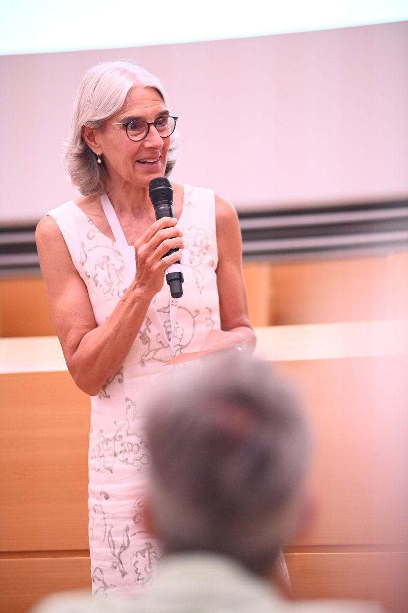 Swiss3RCC's tweet image. 🧠 Los geht’s! Unser Event „Neuroforschung im Wandel“ startet. Jenny Sandström (Swiss 3RCC) eröffnet mit einer Einführung in das Thema und gibt einen Einblick in die 3R (Replacement, Reduction and Refinement 🐁🧪). Durch den Tag führt uns Isabel Klusman (@UZH_en) #3Rs