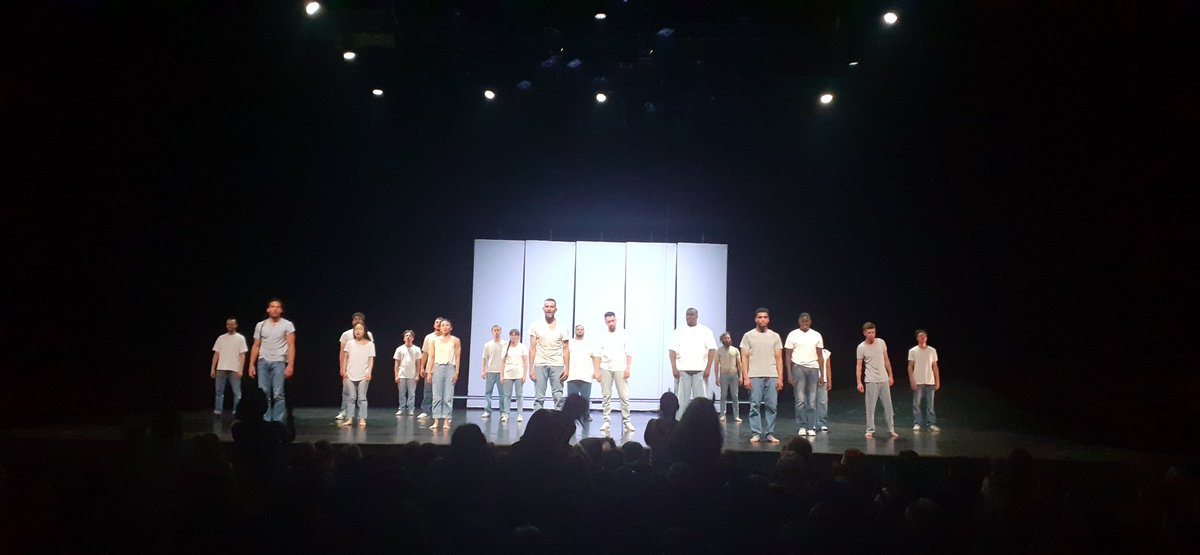 Apres le CA de  Orchestre national de Lille, 20 ans de création de la compagnie Zahrbat au <a href="/coliseeroubaix/">Colisée Roubaix</a>   l'une des compagnies pionnières du hip hop et des danses urbaines accompagnée par <a href="/MinistereCC/">Ministère de la Culture 🇫🇷</a> <a href="/prefet59/">Préfecture de la région Hauts-de-France et du Nord</a> <a href="/fdecoster/">François DECOSTER</a>