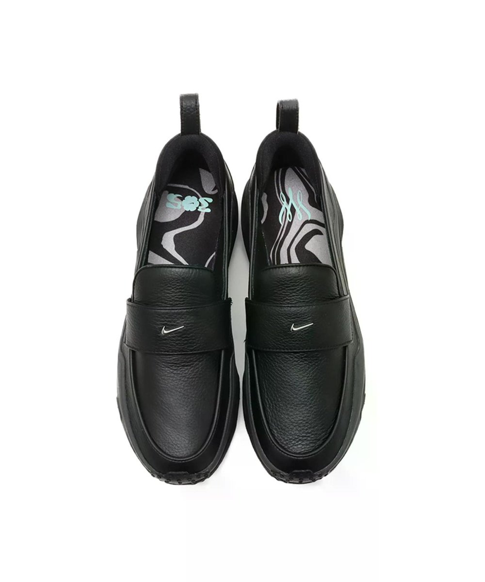 ナイキがローファー型スニーカーを発売、エア マックスのソールを採用