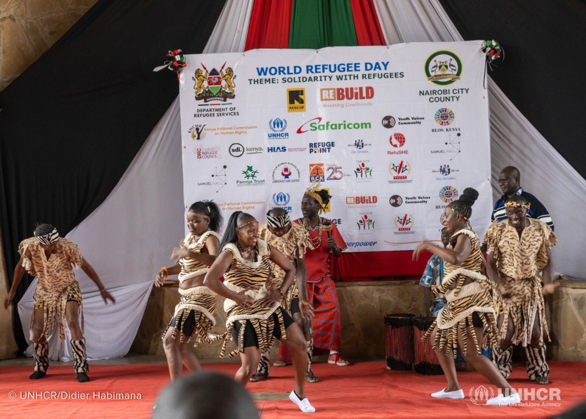 UNHCR_Kenya's tweet image. Yesterday, we joined our partners in Nairobi in solidarity #WithRefugees.
Talented refugee dancers, drummers, and performers graced the event while participants also sampled and purchased beautiful items made by refugees.
Thank you for supporting refugees.