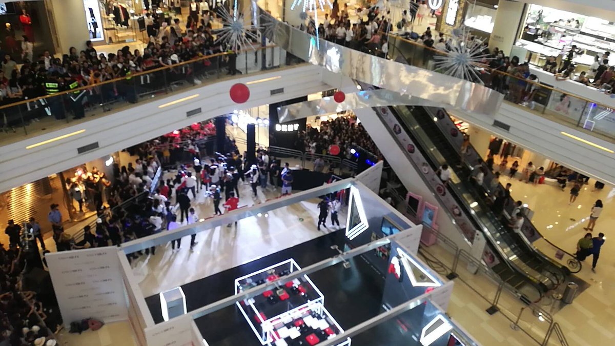 CAROLINEMEGA❤️ (@carolineilife) on Twitter photo 