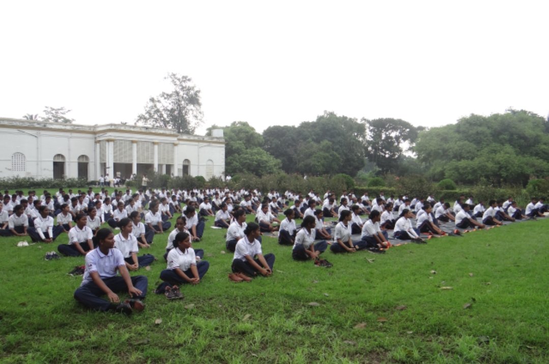 INTERNATIONAL YOGA DAY International Yoga Day 2025 was celebrated at Raj Bhawan Barrackpore by Ex Servicemen of <a href="/SainikWest/">West Bengal Sainik Board (Home Dept)</a> &amp; NCC cadets of <a href="/nccwbskm/">NCC DTE WEST BENGAL & SIKKIM</a> Barrackpore &amp; Barasat <a href="/KSBSectt/">Kendriya Sainik Board Secretariat</a> <a href="/easterncomd/">EasternCommand_IA</a> <a href="/MamataOfficial/">Mamata Banerjee</a> <a href="/BengalGovernor/">Jana Raj Bhavan Media Cell</a>