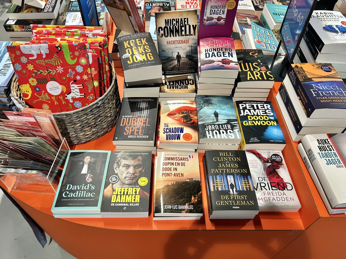 In de boekhandel je nieuwe boek tegenkomen, altijd mooi. Nooit gedacht dat seriemoordenaar Jeffrey Dahmer ooit ‘mijn buurman’ zou zijn...