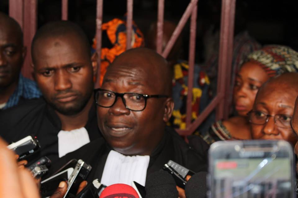 Guinée : Quand le silence se fait complice, que reste-t-il du droit ? conakrylemag.com/guinee-quand-l…