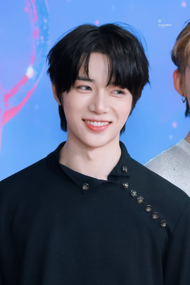 250621🧁🧸

#범규  #BEOMGYU #ボムギュ
#TXT #TOMORROW_X_TOGETHER
#투모로우바이투게더 #투바투
#TXT_BEOMGYU  #TXT_범규