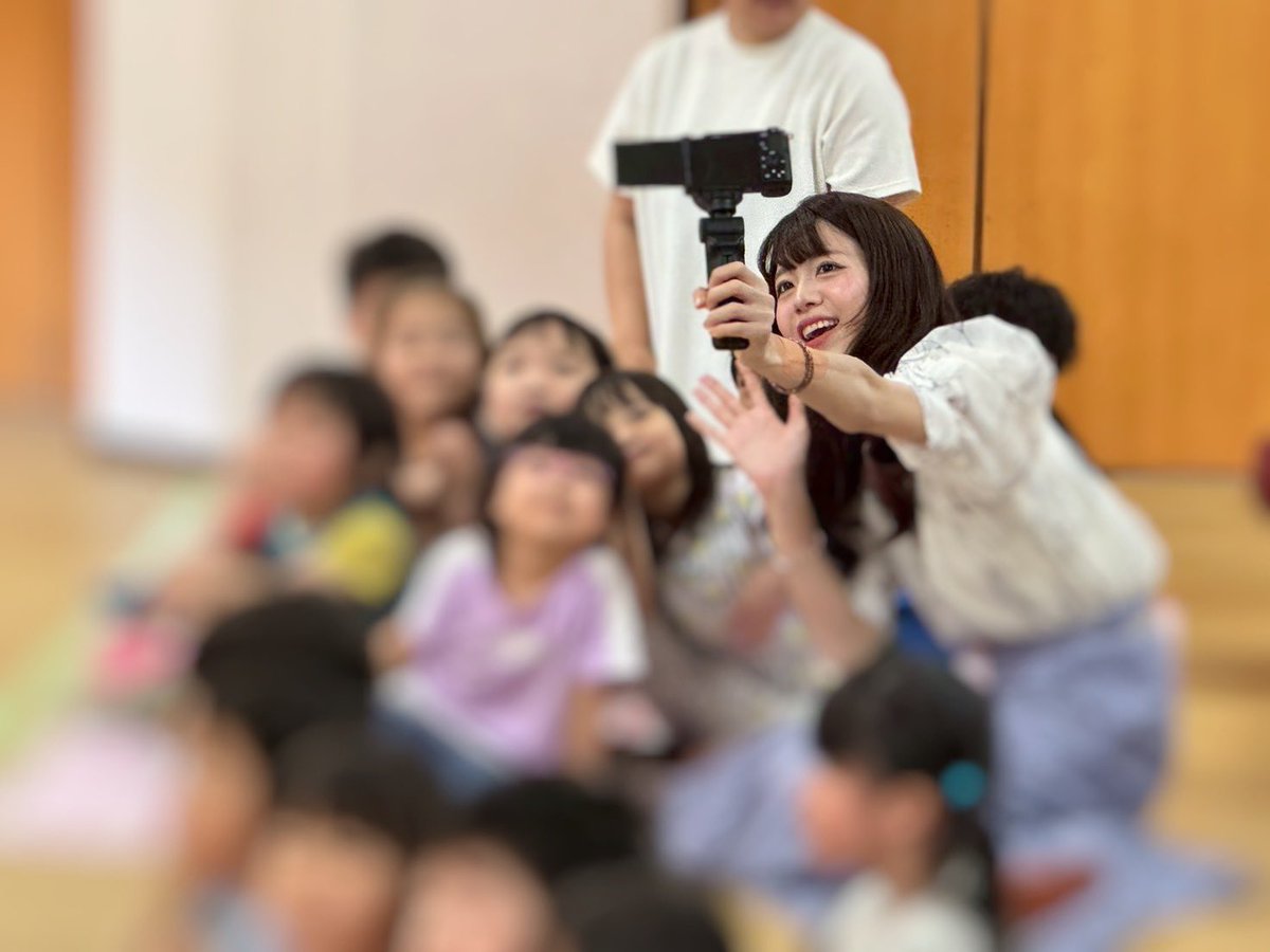 こんにちらこらこ〜！
#久遠桜子　です💘ずっきゅん💘

今日は先日行かせていただいた真夜中のシークレット学園ロケの様子をお届けします☺️

この日はシークレット学園でも何度かお世話になっている神田保育園にチューバの演奏会を聴きに行きました🎶

放送をお楽しみに！
チューバッキュン💘