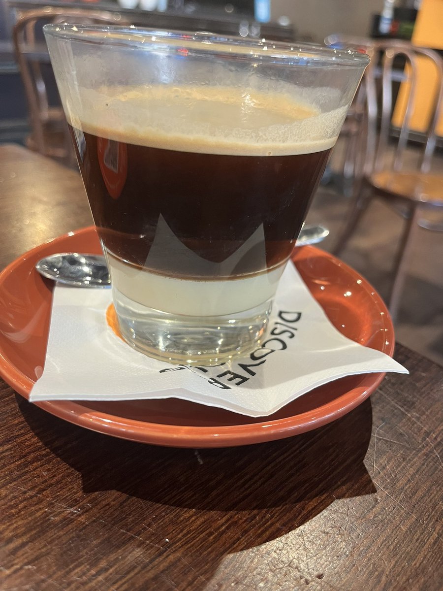 ShannanBooks's tweet photo. Chlorine and Caffeine https://t.co/EkPZdxpwDC