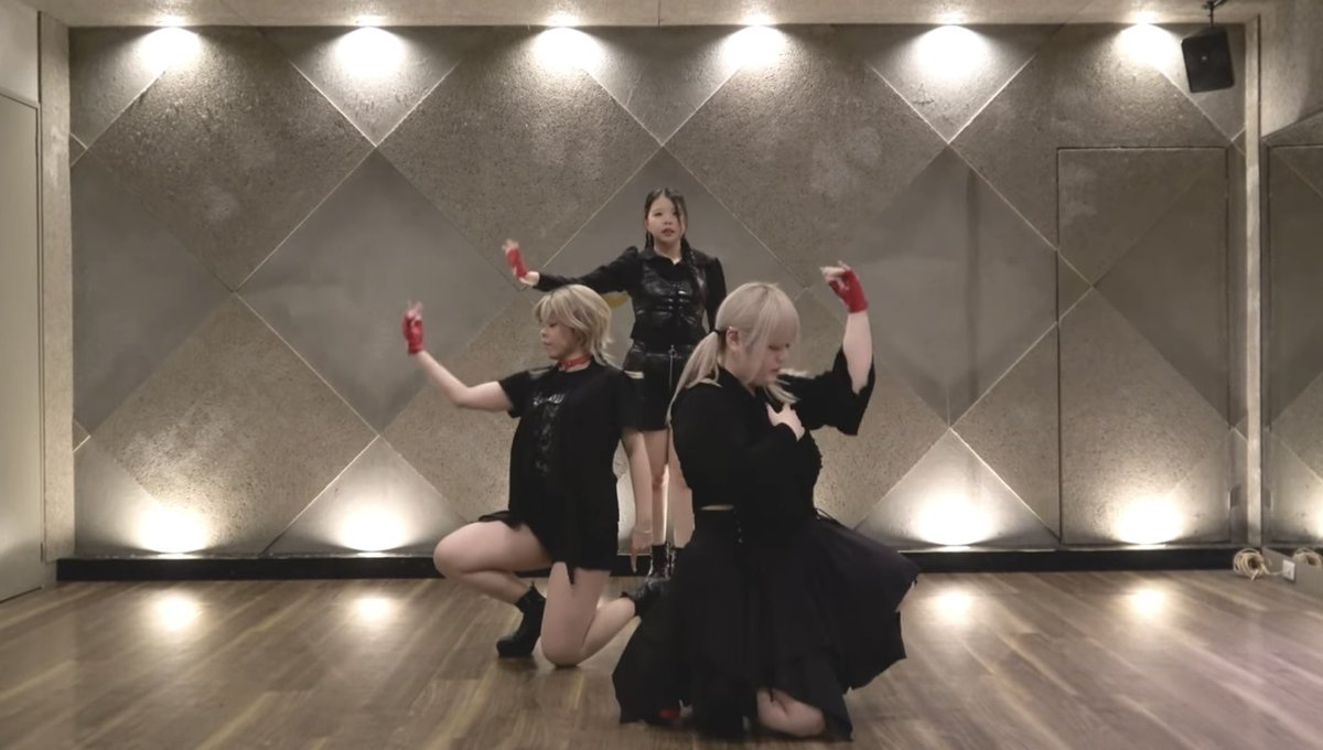 🫧7
⋆┈┈┈┈┈┈┈┈┈┈┈┈┈┈┈⋆
 傷つくことには もう慣れてるけど
⋆┈┈┈┈┈┈┈┈┈┈┈┈┈┈┈⋆

💎Lamb.💎

Original︎︎⟡ 楽曲-GARNiDELiA
DANCE-MARiA・みうめ・仮面ライアー217

🩵️ youtu.be/WkwCVIzLe0A?si…

#SU  #踊ってみた #踊ってみた新作 
#スウマニア