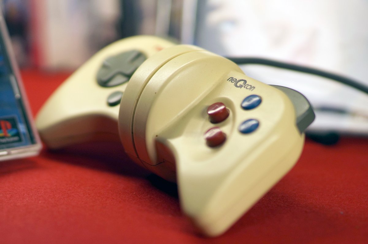 ボクはリッジレーサーからしか摂取出来ない栄養素が不足すると死んでしまうのでもうそろそろリッジレーサー8を出してもらわないと困ります。アケアカでのアーケード版移植もそれはそれでありがたいですが、、、もうそろそろ限界ですからね、、、あとネジコンの復活もお願いしますね、、、