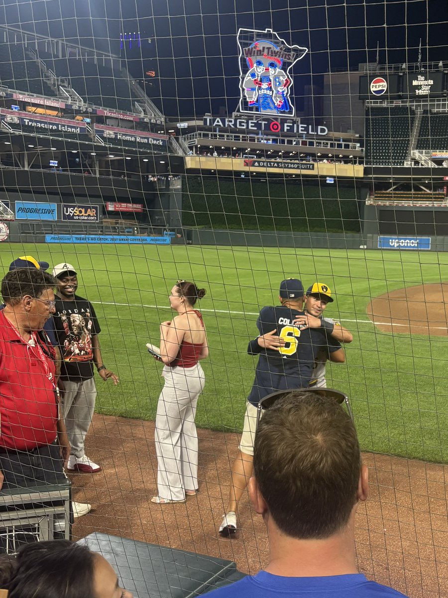 LomboTonka's tweet photo. Great night seeing @IsaacCollins10 coming home and playing unreal for the @Brewers at Target Field! So much work to get there and so many people showing Ike and his family their love! Proud of him, now keep it rolling! #Crimsonlegend #Championinlife https://t.co/vGlr061gFe
