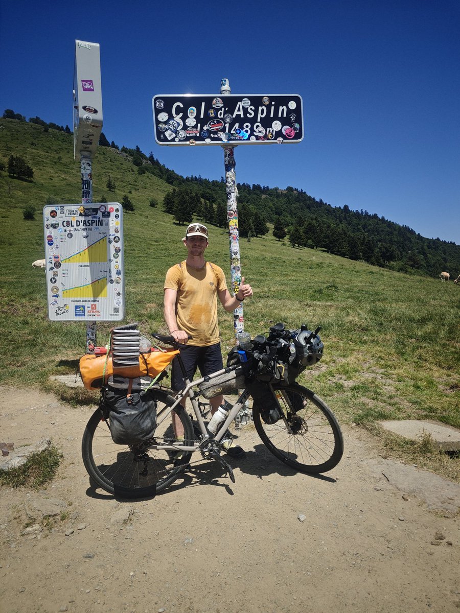 Tomás Mac an t-Saoir tweet media