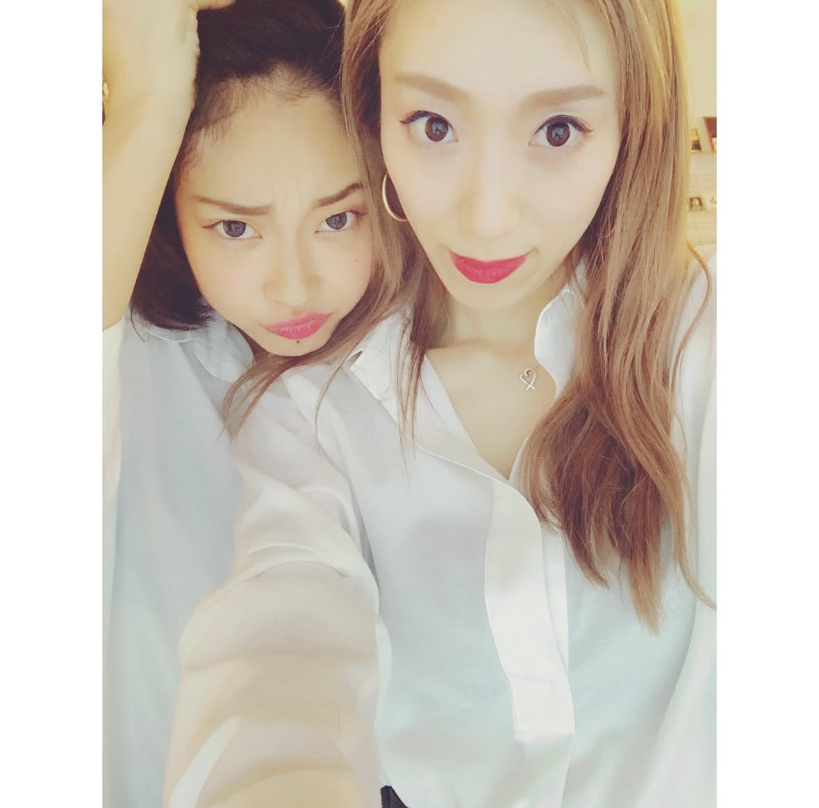 APPLE__SUMMER's tweet photo. 쿄카 루 시간이 지나도 변함없이 느좋 ㅋㅋ https://t.co/uBXUITASK7