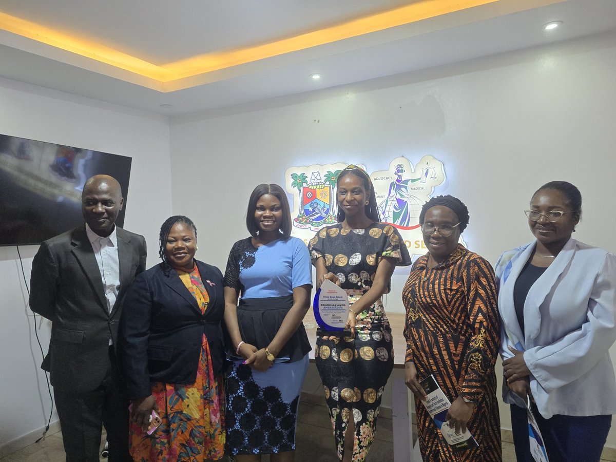 Blessing Oladunjoye (@oladunjoyebles1) on Twitter photo We presented an Award of #EndmisogynyNG ambassador to the Executive Secretary of <a href="/Lagosdsva/">Lagos DSVA</a>, Mrs Titilola Vivor-Adeniyi.
Through her office, she is workijg tirelessly to end TFGBV in Nigeria. We also presented our research report to the DSVA team. We presented an Award of #EndmisogynyNG ambassador to the Executive Secretary of <a href="/Lagosdsva/">Lagos DSVA</a>, Mrs Titilola Vivor-Adeniyi.
Through her office, she is workijg tirelessly to end TFGBV in Nigeria. We also presented our research report to the DSVA team.