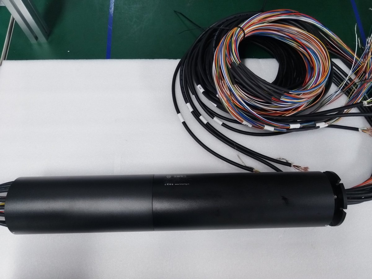 SZHiscience's tweet image. Multi-channel slip rings—100+, 200+ circuits, combining power, signals, and data.
Custom-built solutions like these are part of our everyday work.
#SlipRing #MultiChannel #EngineeringLife #RotarySolutions #HisciTech